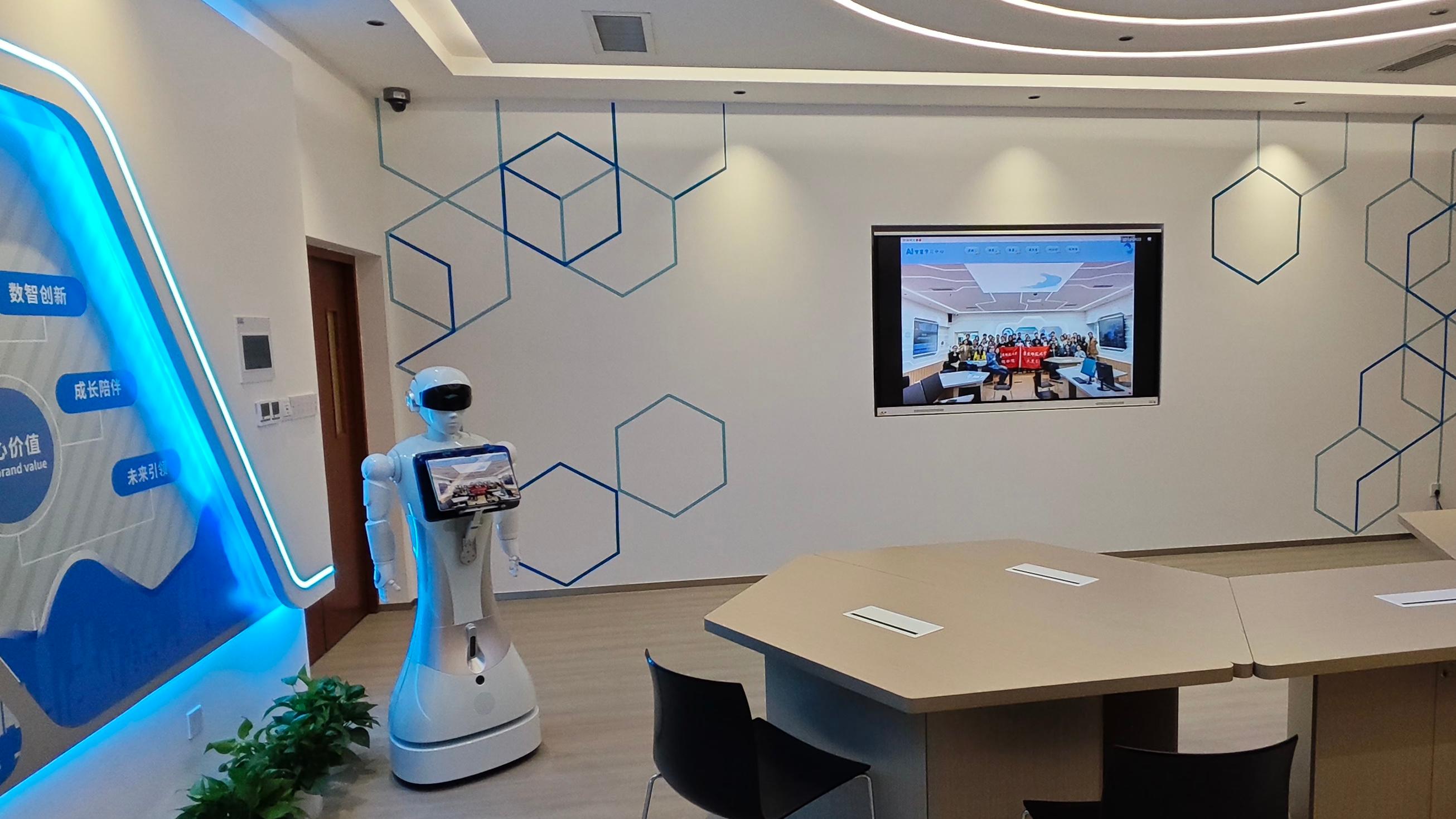 祝贺中心教学团队成员张昫频老师...